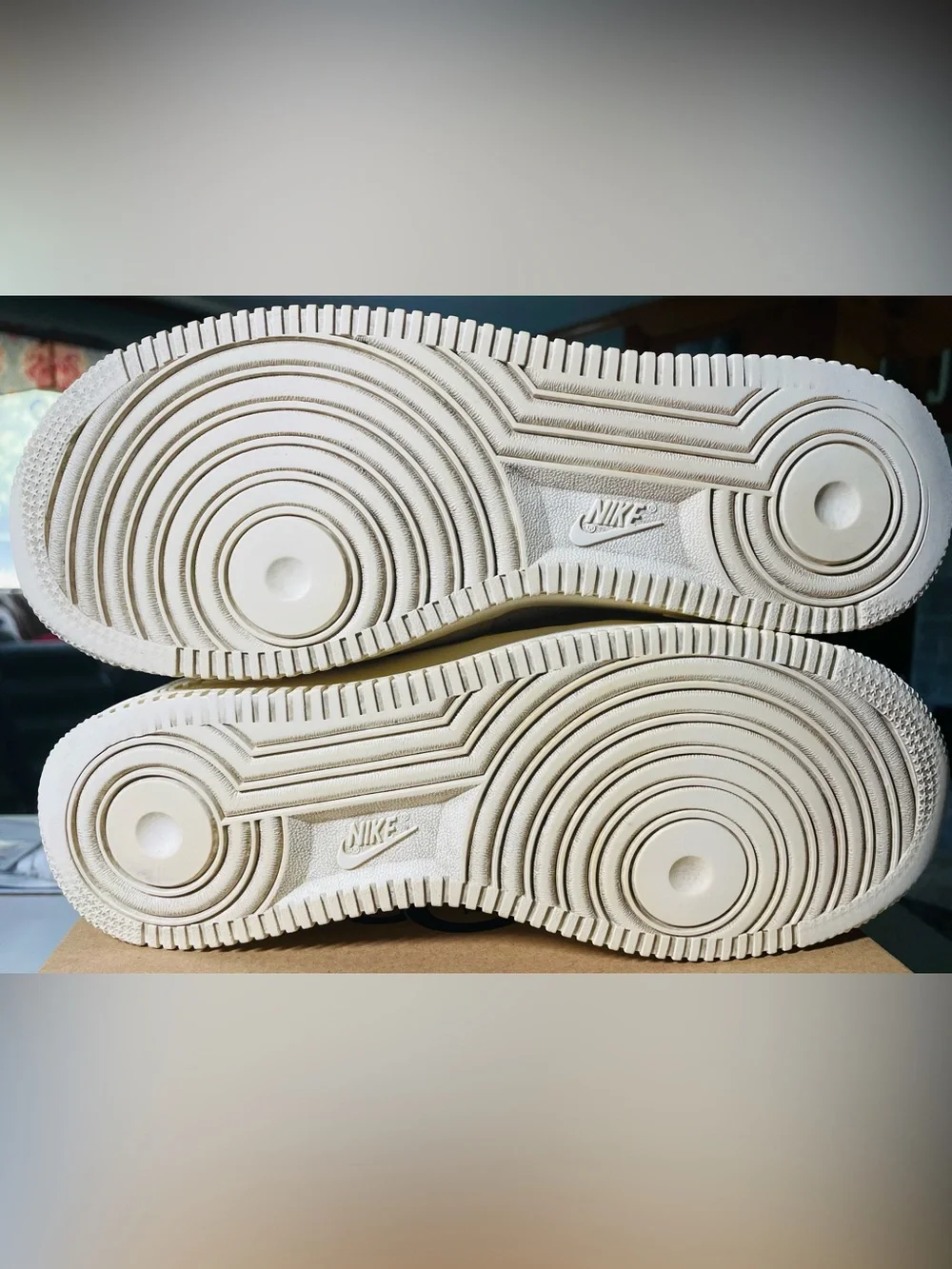 Women's Beige & White Low-Top Sneakers - Casual Comfort